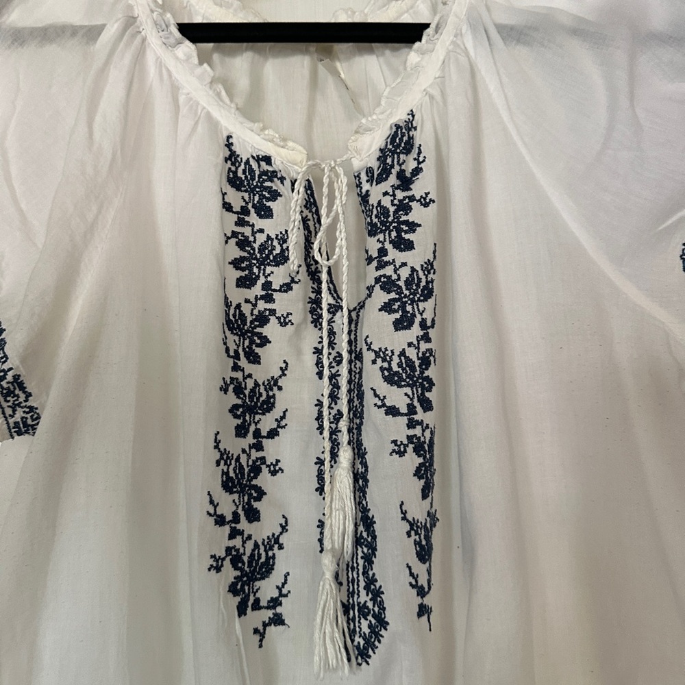 Embroidered Short Sleeve Peasant Top - Picture 4 of 8
